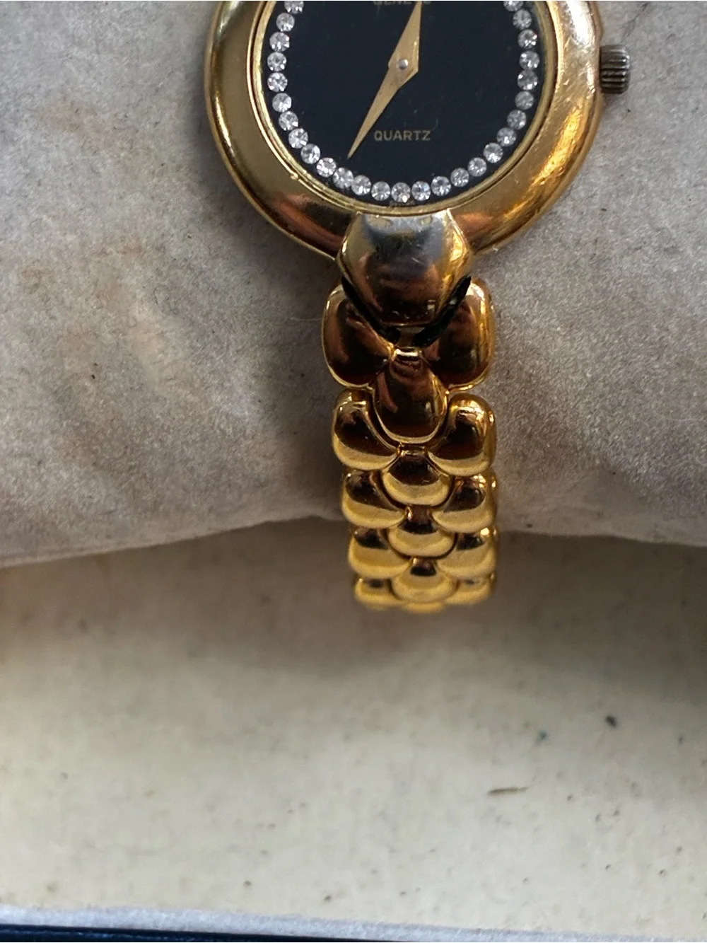 Raymond Weil Ladies Watch 18K Gold Plated Black Dial Swiss Made  New Battery